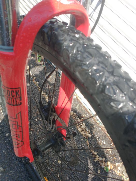 Bicicleta MTB Giant si Carrera Fury (furca RockShox Tora, SRAM X-7, cadru L, M