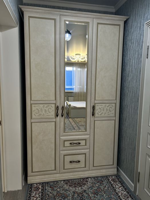 Продам спальную гарнитуру