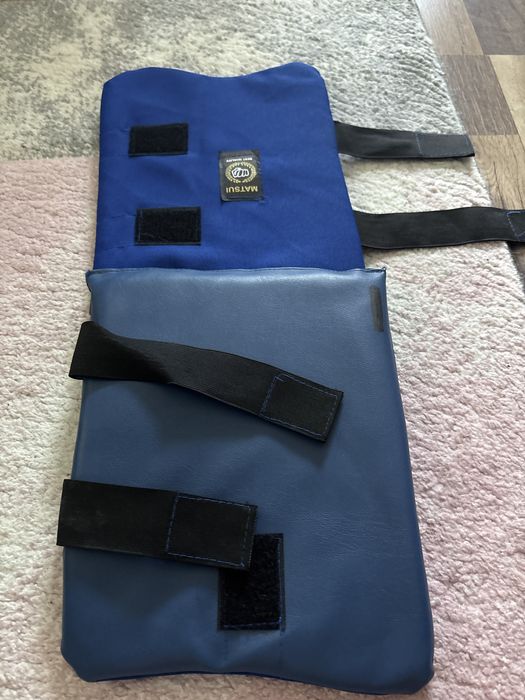 Lot manusi, papucei si gambiere pentru karate