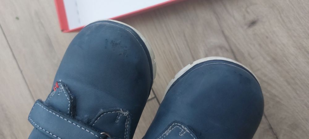 Детские ботинки в хорошем состояниии