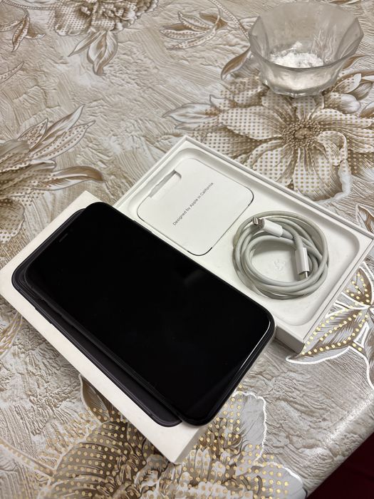 Продам iPhone 11, 128 GB