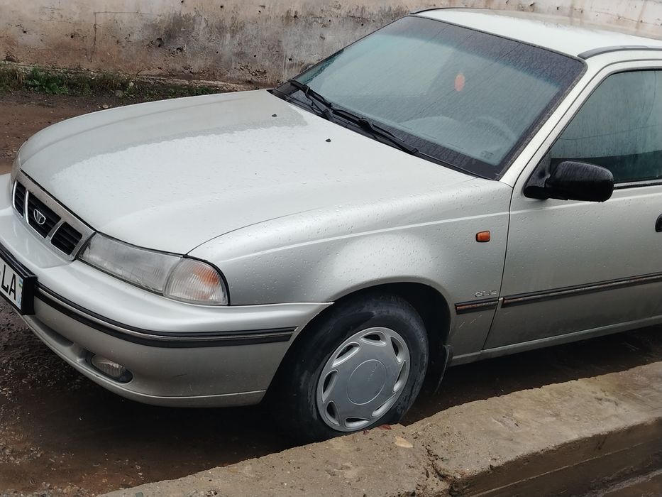 Нехиа 1 сонс 2006 йил  325000 пробег