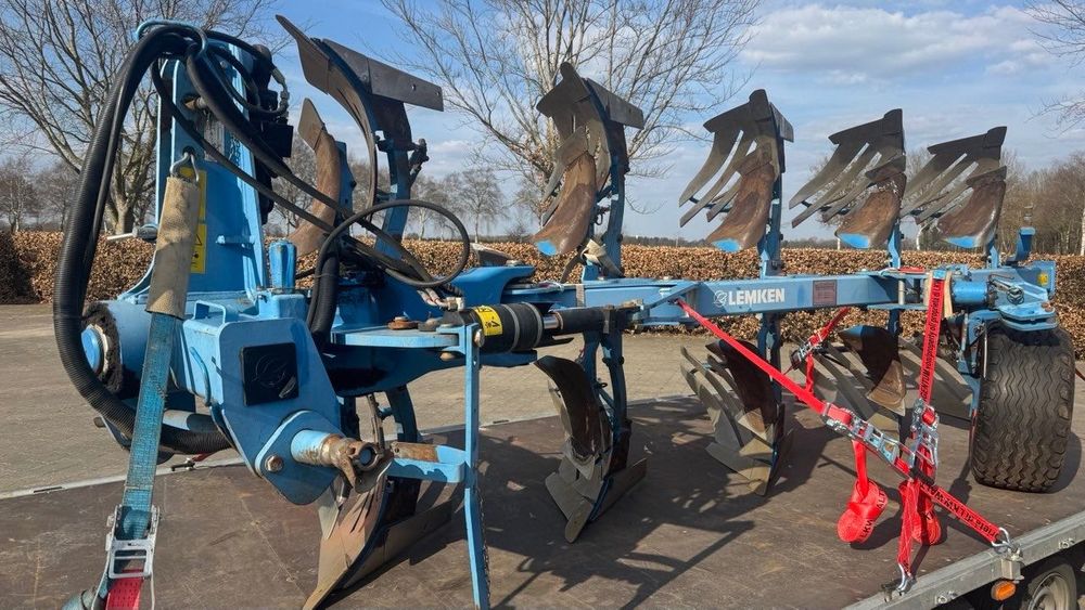 Lemken Europal 8.  Case Puma, Claas Arion, John  Deere tortadi