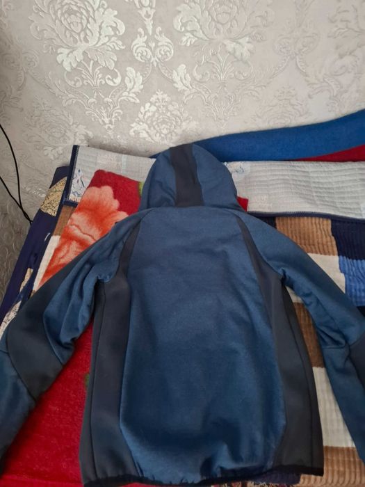 Продам куртку и одежду