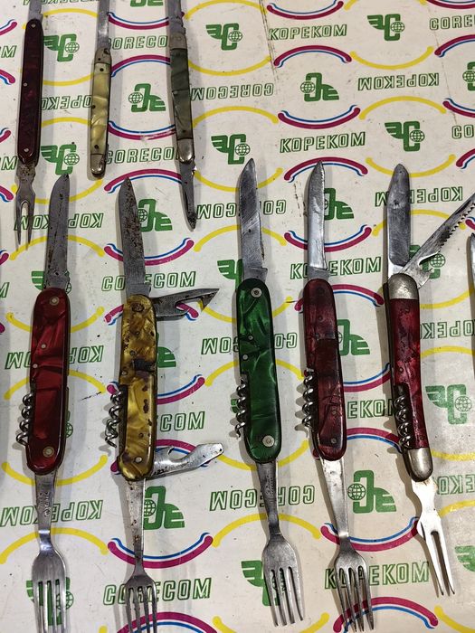 Стари сгъваеми ножки