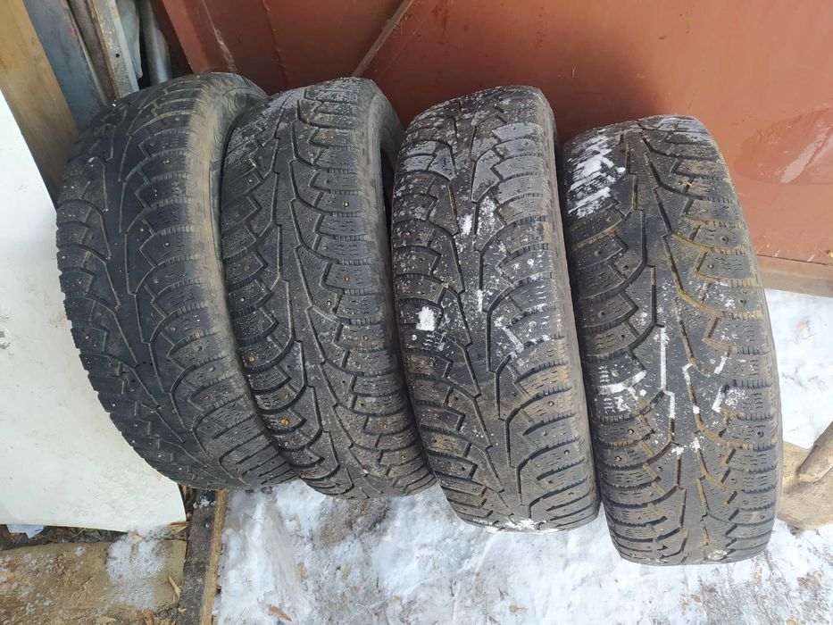 16 225/65 комплект шипы продам