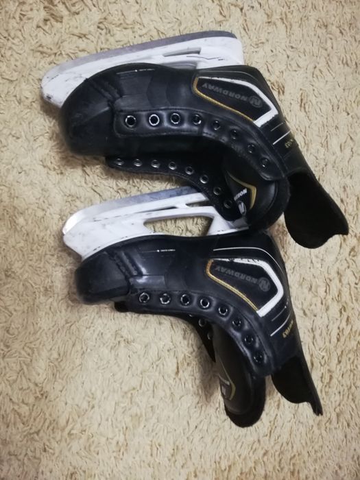 Продам    коньки