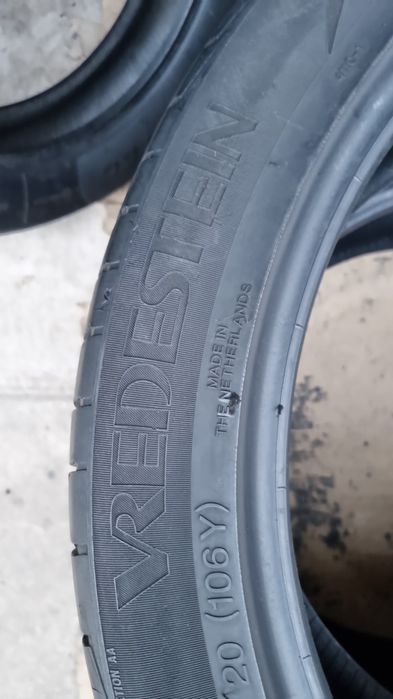 2 Anvelope Vară Vredestein 275 40 ZR20 Stare Impecabilă