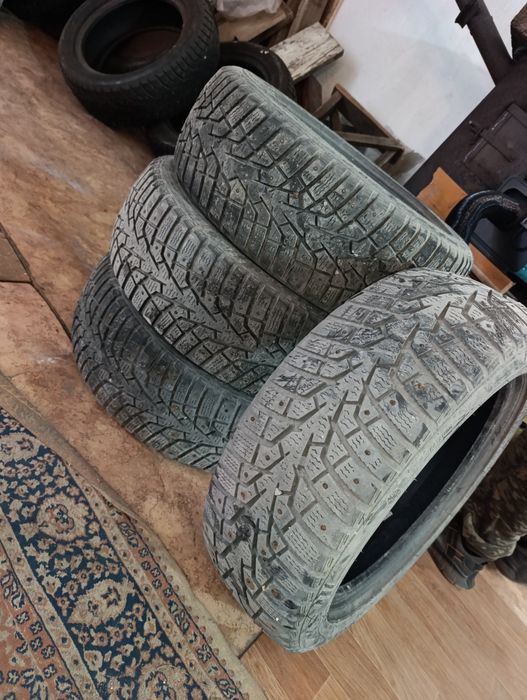 Продам резину (шины) зимние 195х55х16