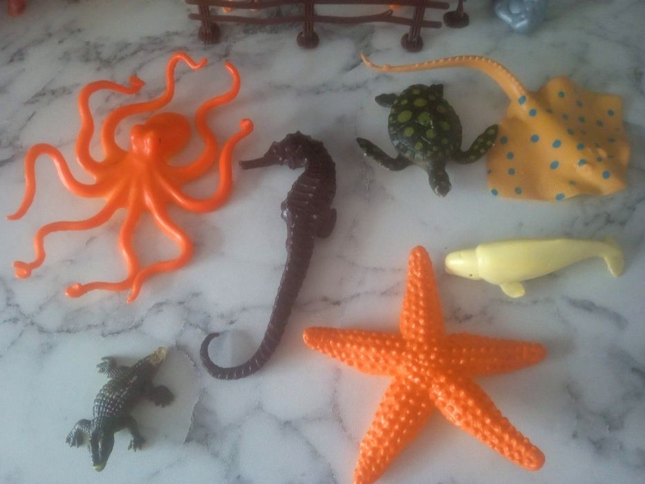 Продам красивые наборы животных за 2000тг