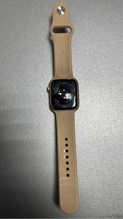 Продам Apple Watch 6 series 44mm