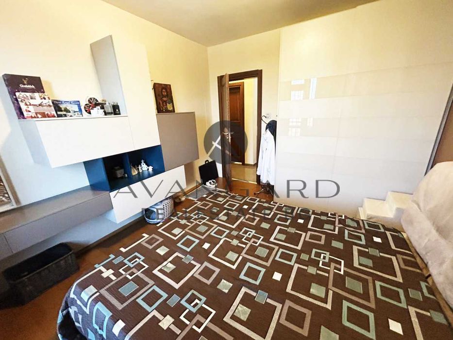 Продава се Четиристаен апартамент в Пловдив, Кършияка - 160 кв.м за 2169 €/кв.м - Снимка #7
