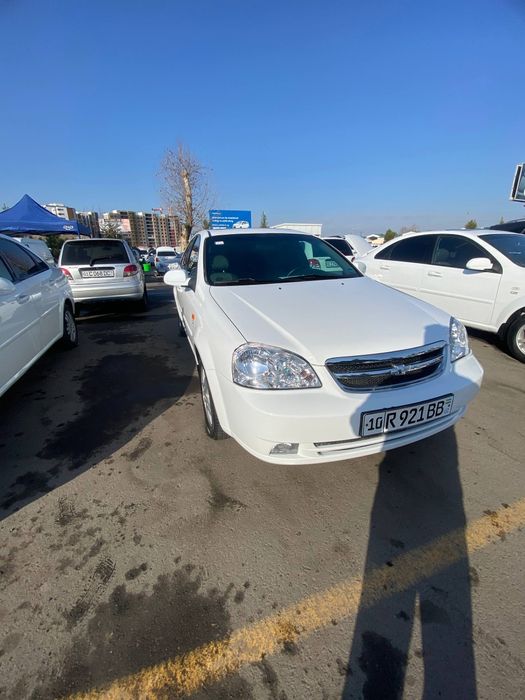 Ласетти 2013.   1.6 матор  пробег 174000 вариантам  бор!!!