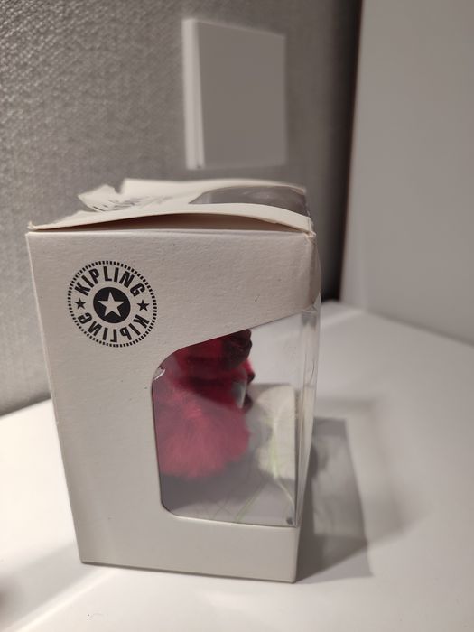 В продаже брелок или обезьянка Kipling