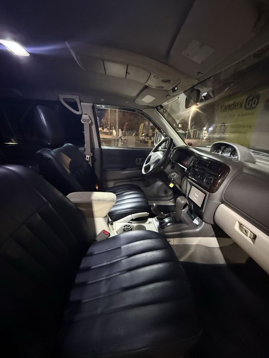 sotiladi mitsubishi montero sport 1