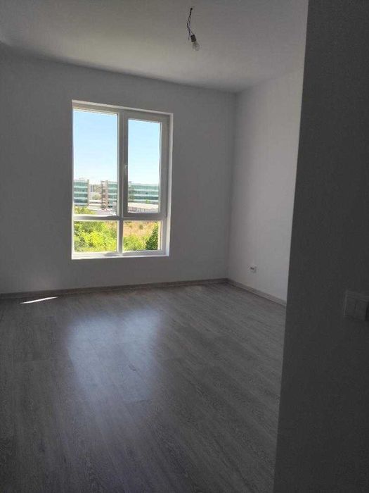 Inchiriez apartament cu 2 camere