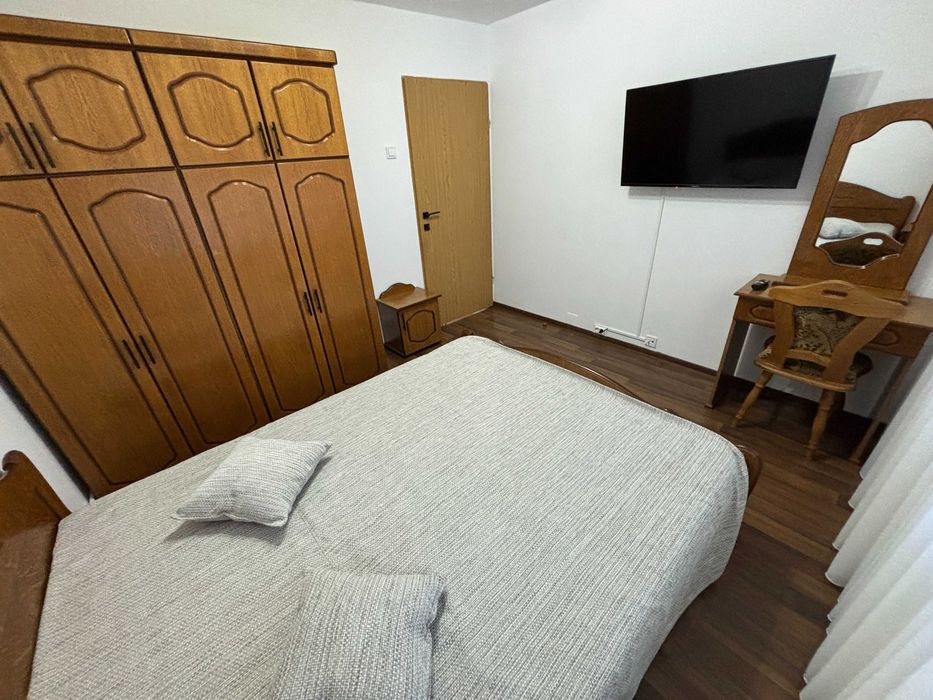 Inchiriez apartament 2 camere, Parter - cartier Rovine
