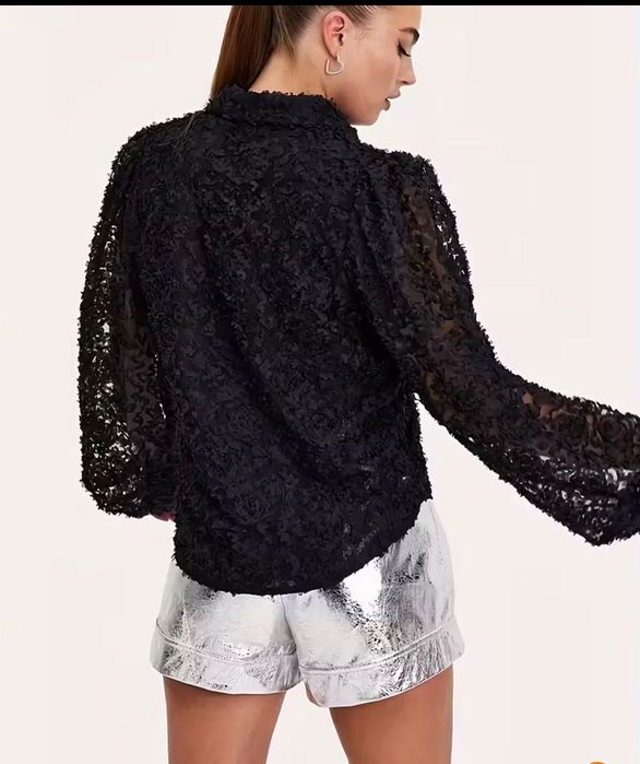 Къси сребърни панталонки