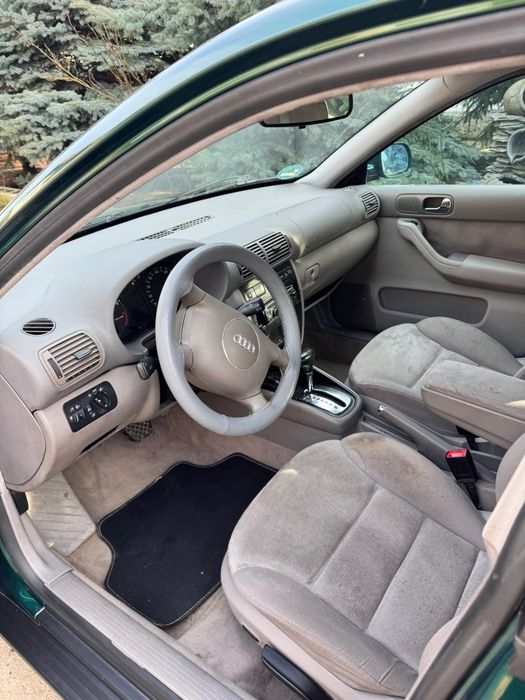 Vând Audi A3 1.8 Turbo, benzină.