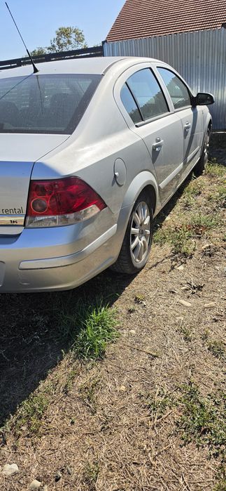 Opel Astra H 1600benzina+gpl