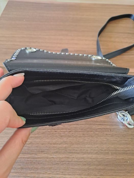 Дамска чантичка.