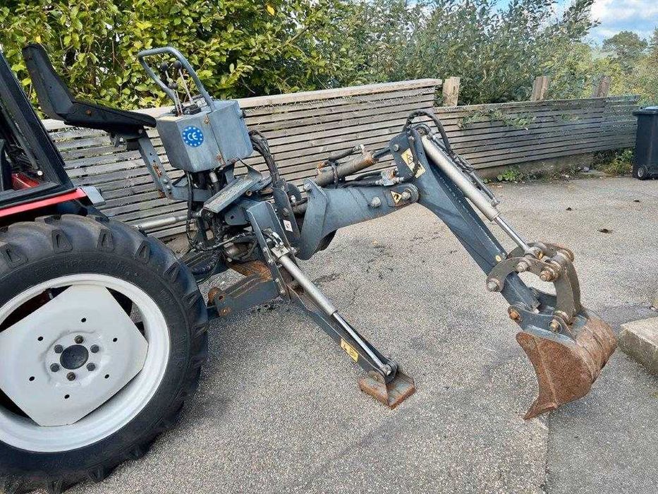 трактор Yanmar с товарач и багер