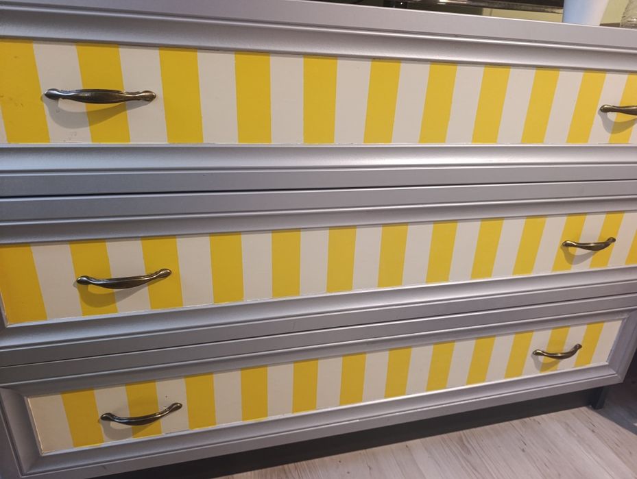 Дизайнерски скрин и пердета в жълто и бежово