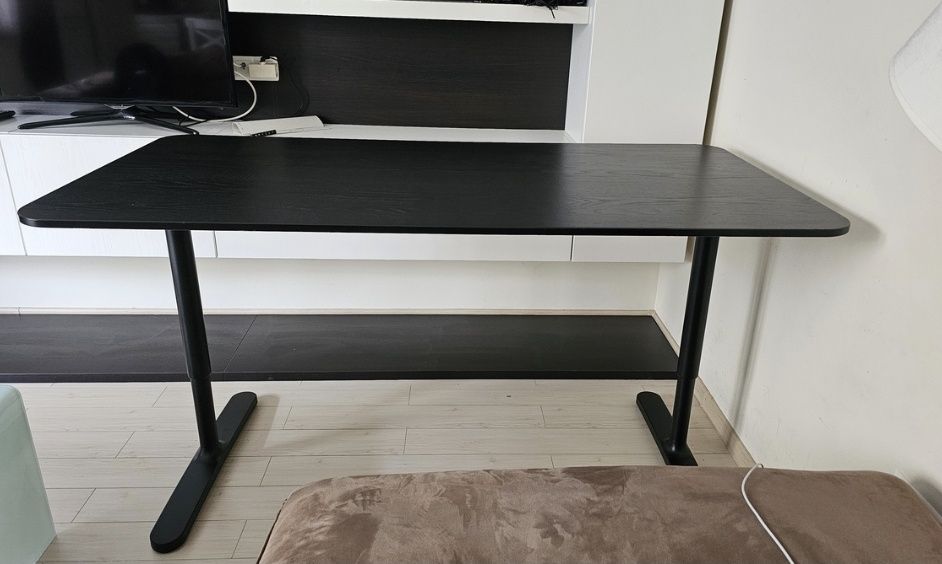 Birou Ikea negru