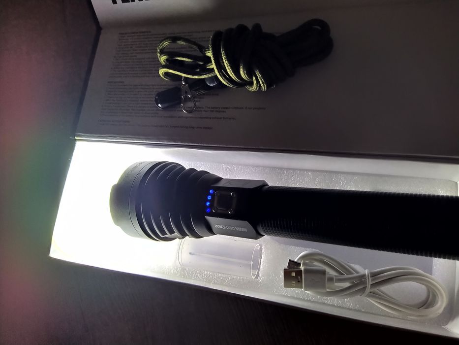 XHP90.2 Lanterna PROFESIONALA , 100% metal led multicore - quadcore