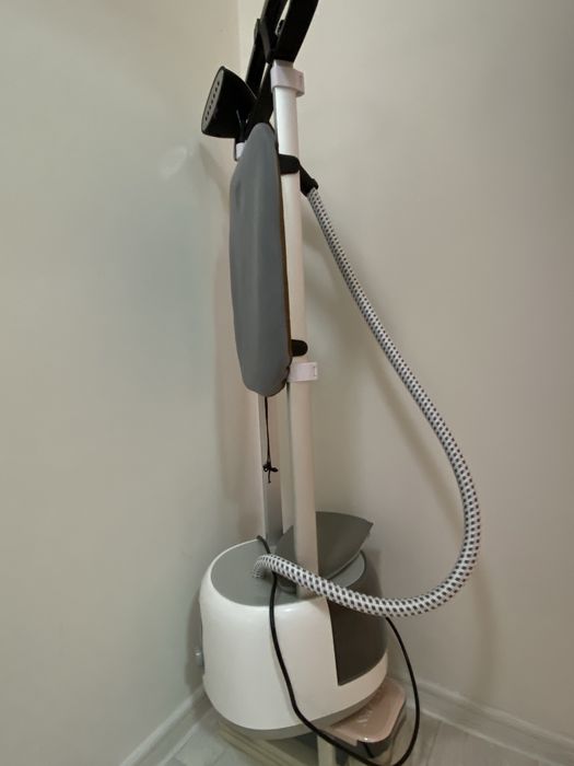 Отпариватель в рабочем состоянии