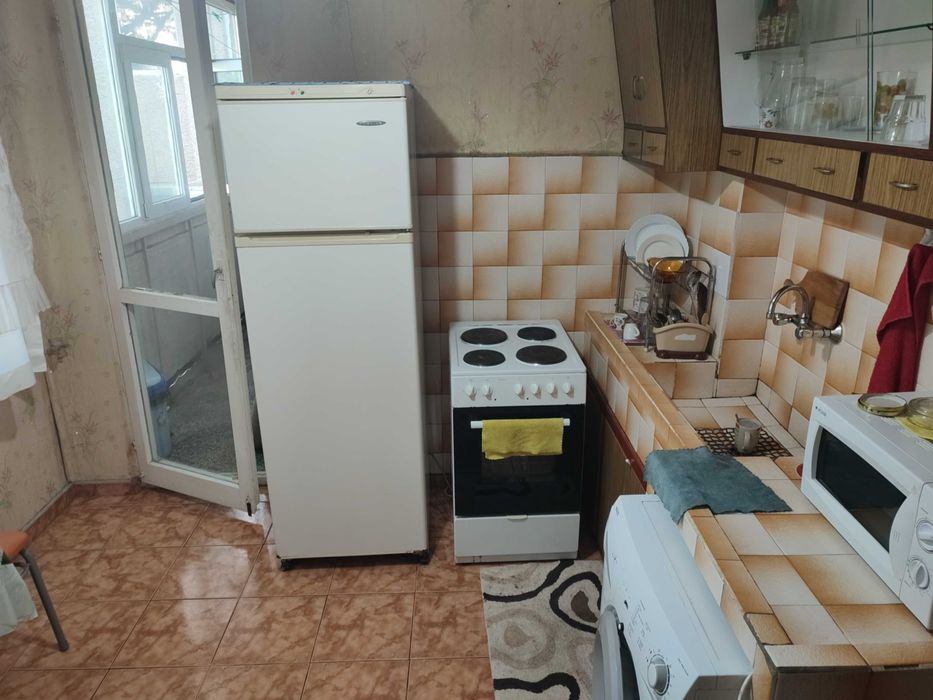 Продава се Двустаен апартамент в Търговище, Център - 74 кв.м за 931 €/кв.м - Снимка #2