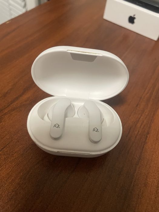 AQL - безжични слушалки