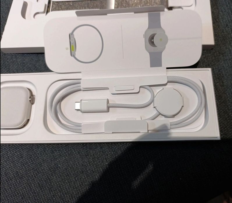 Apple Watch Series 11 Milaneese Loop 42 mm NOU