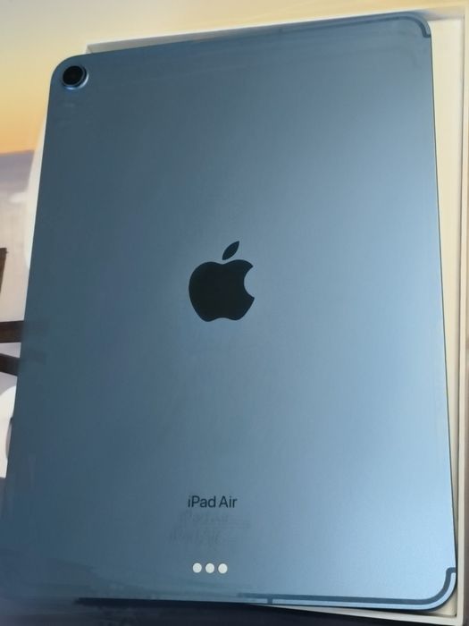 Ipad Air 5TH albastru Blue 64g wifi