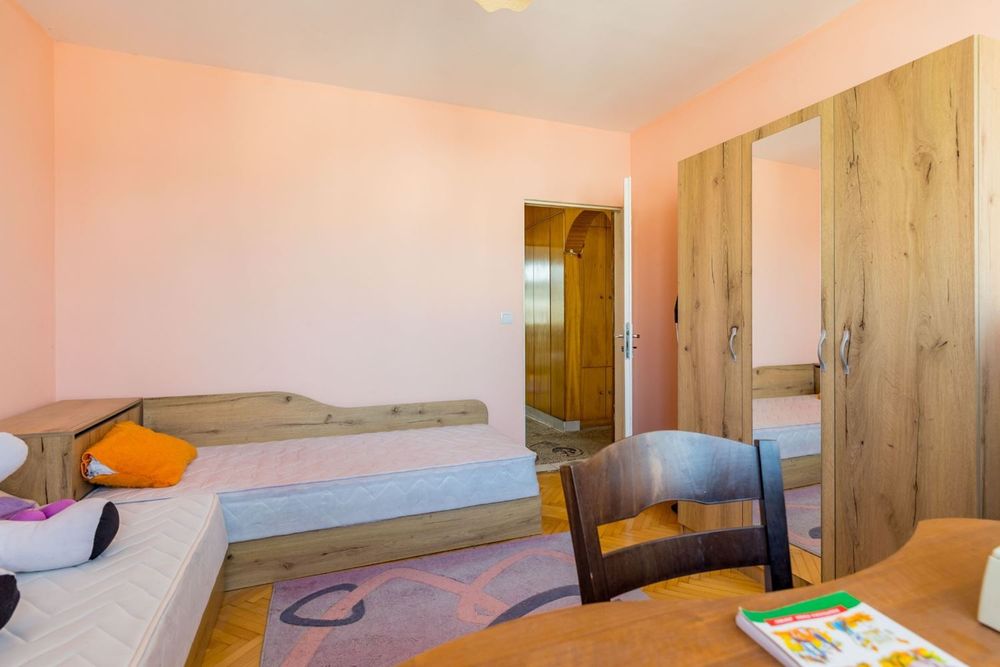 3-стаен в Плевен-Широк център площ 87 цена 135000