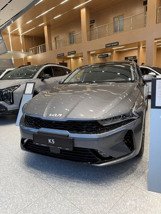 Kia K5 Yangi sotuvda