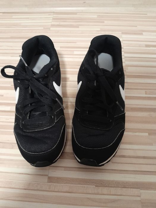 Adidasi Nike, marimea 36,5