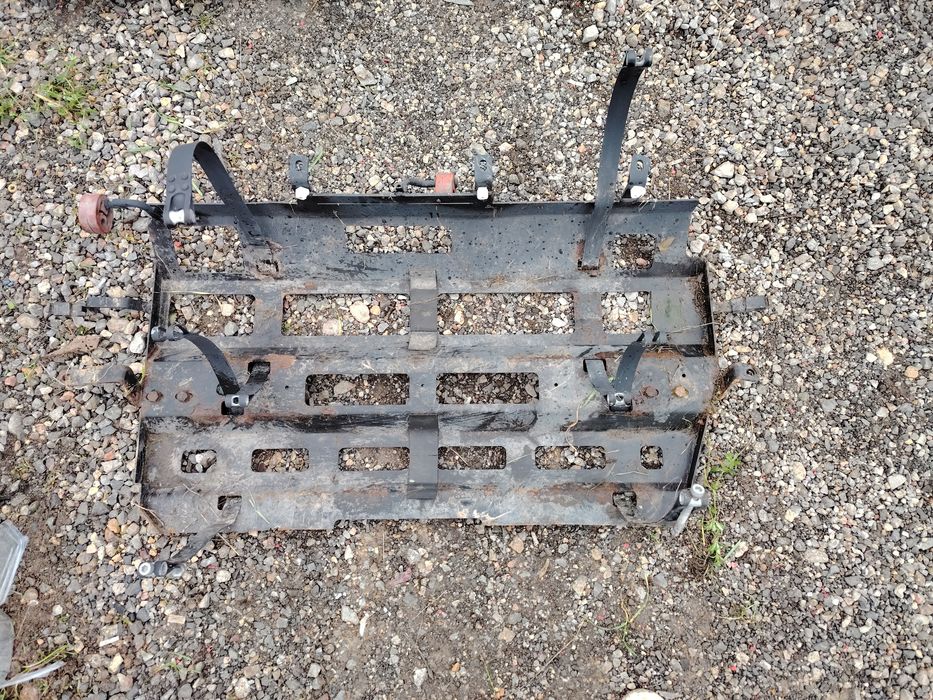 Стойки за метанови бутилки от Фолксваген Туран 2010г.-2015г. VW Touran