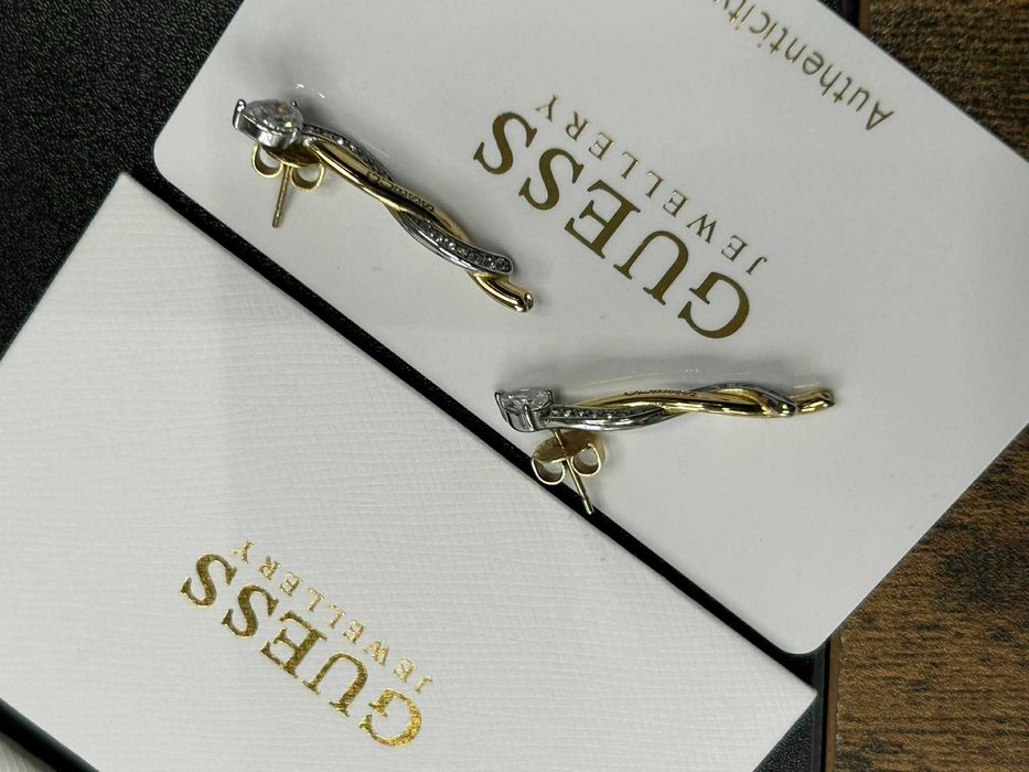 Дамски обеци Guess - нови