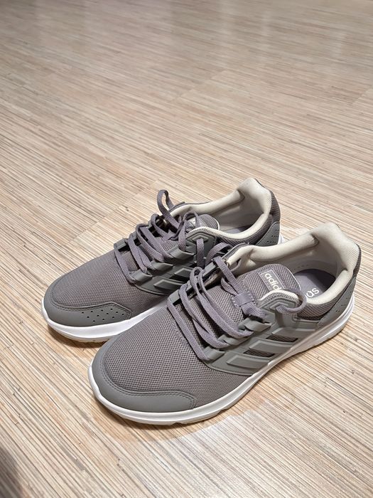 Дамски маратонки Adidas, 41 номер