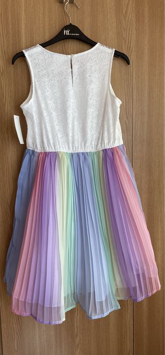 Rochiță elegantă nouă și cu etichetă