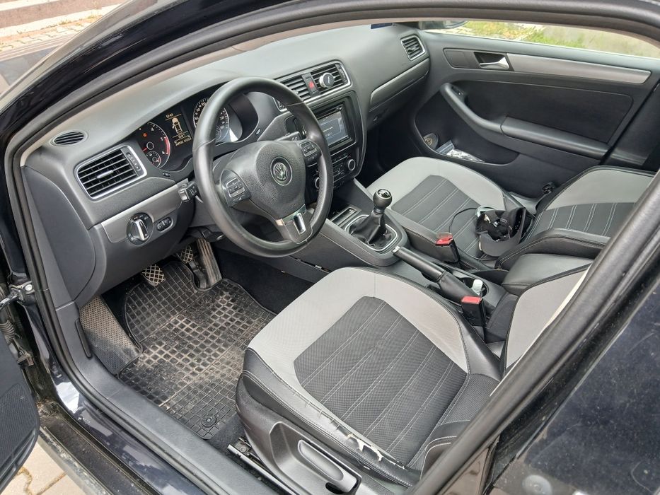 Volkswagen Jetta Avariat Față