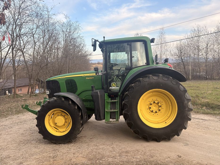 Tractor John Deere 6820  140 CP