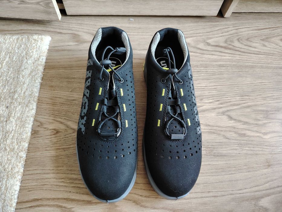 Bocanci - Pantofi de protectie Uvex , marimea 42 , NOI