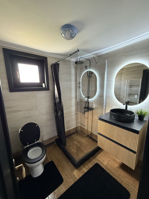 Închiriez casă in regim hotelier