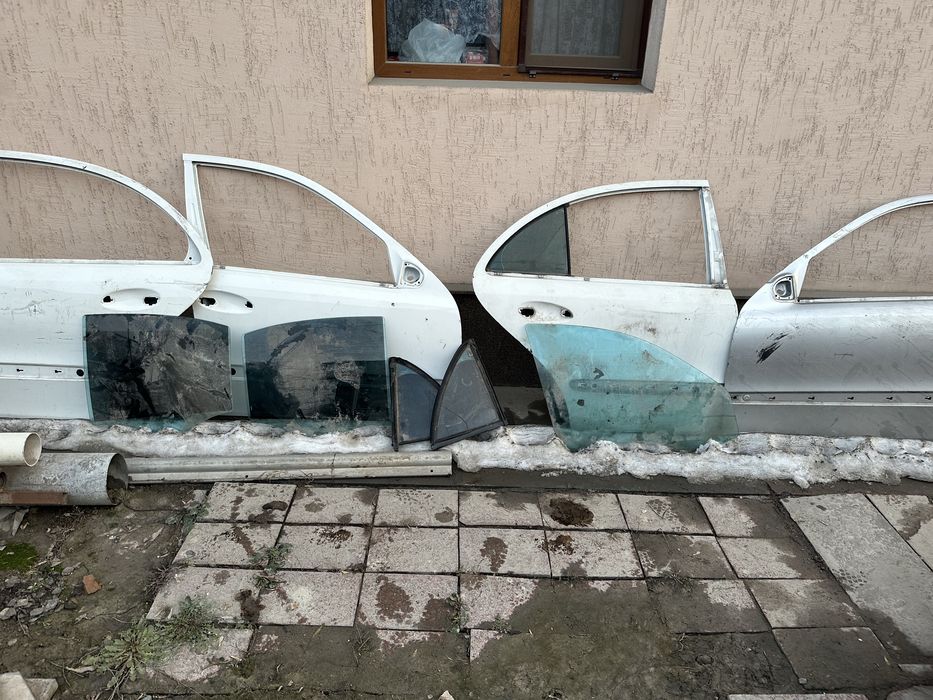 Дверья в сборк 211 мерс