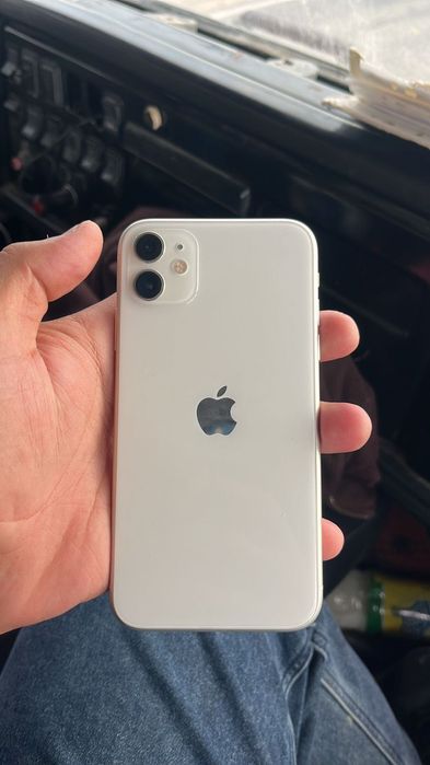 iPhone 11 128gb.