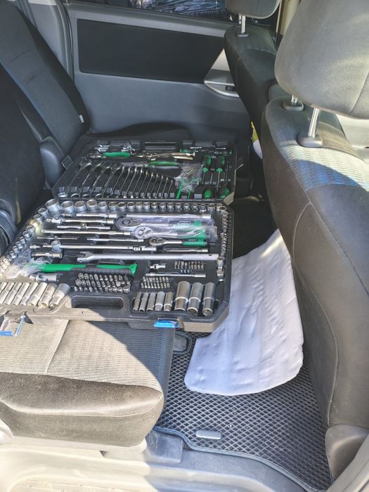 Продам новый автомобильный инструмент ещё не пользовались