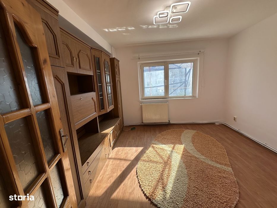 Apartament 3 camere mobilat și utilat - spre închiriere