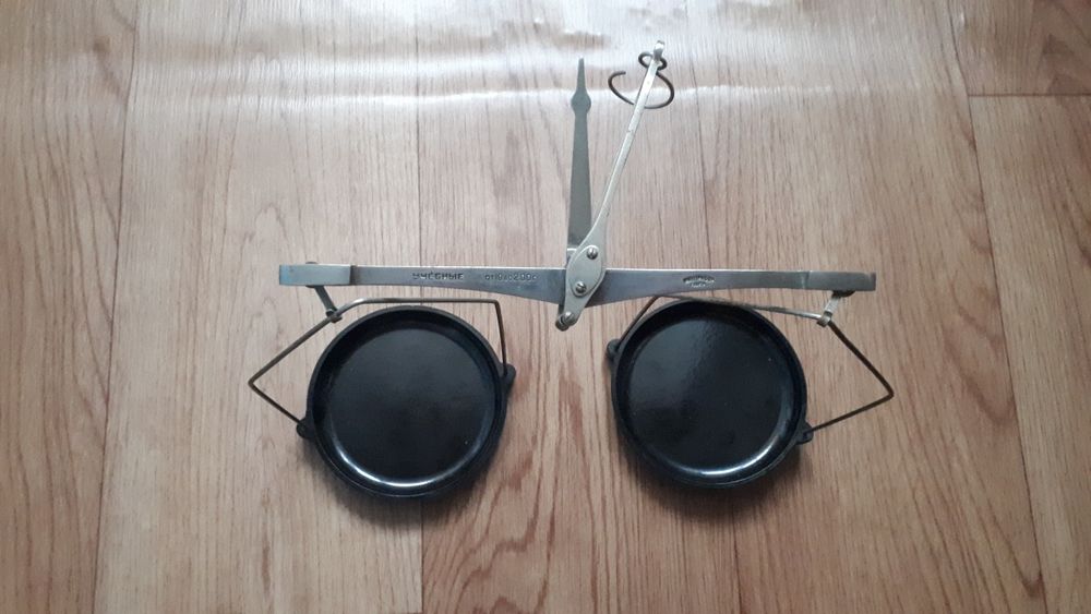 Весы ручные времен СССР